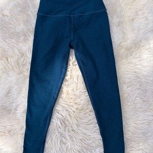Beyond Yoga Caught in the Midi High-Waist Blue Yoga Leggings